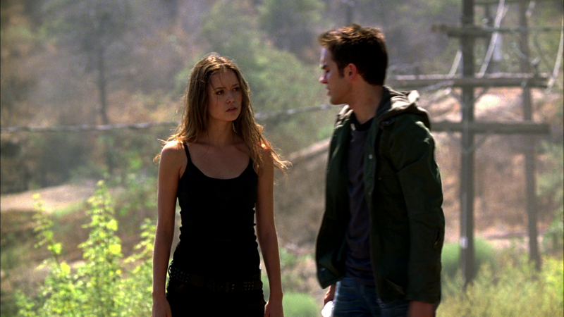 Illustration for article titled Summer Glau Tells io9 About Her New Robot Best Friend, Jeff 1000